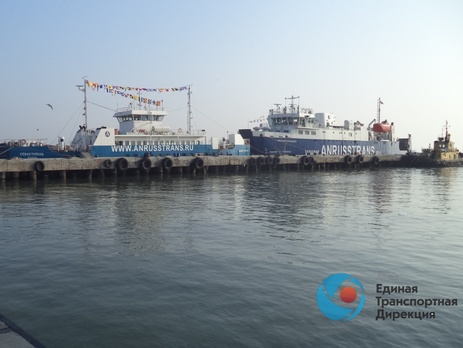 На Керченской переправе в ожидании парома скопилось более 2000 автомобилей