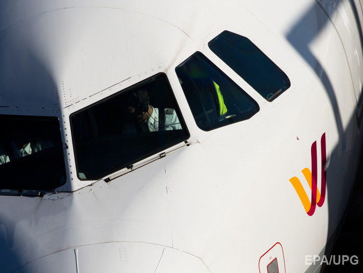 Reuters: На борту Airbus, разбившегося во Франции, было 150 человек