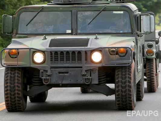 25 марта в Украину прибудет первая партия американских военных автомобилей Humvee