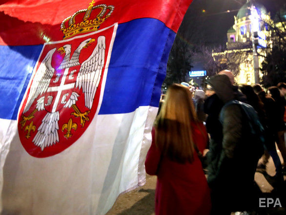 У Сербії десятки тисяч людей вийшли на акції протесту проти президента Вучича