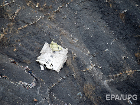 New York Times: Один из пилотов Airbus A320 перед авиакатастрофой покинул кабину пилотов и не мог вернуться