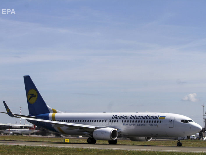 В аэропорту Афин обнаружили неизвестное вещество на борту самолета авиакомпании МАУ, рейс перенесли