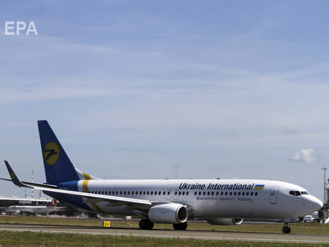 В аеропорту Афін виявили невідому речовину на борту літака авіакомпанії МАУ, рейс перенесли