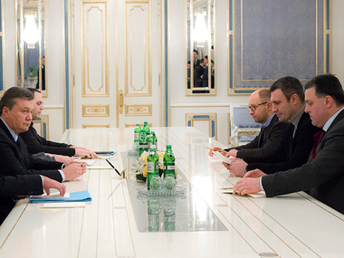 На Банковой президент встречается с лидерами оппозиции