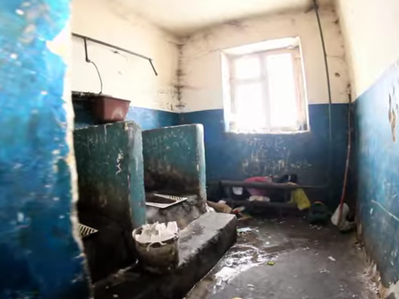 Жители новосибирского микрорайона 