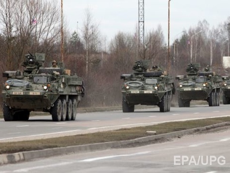 Три колонны американской военной техники въедут в Чехию