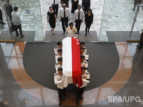 В Сингапуре похоронили 