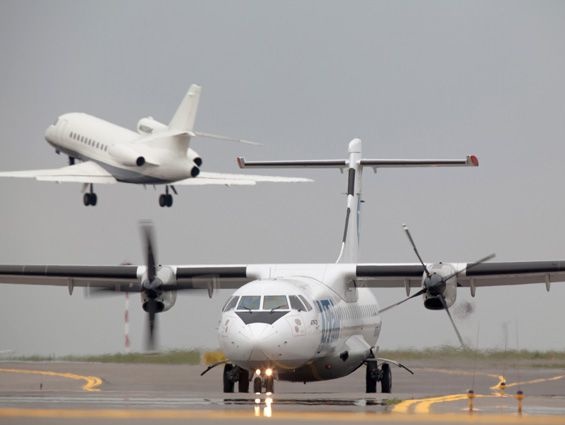 СМИ: Самолет Lufthansa совершил экстренную посадку в Екатеринбурге