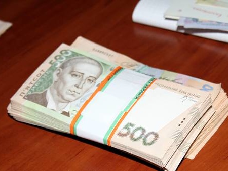 МВД: Админдиректор госпредприятия "Луганскстандартметрология" потратил 100 тыс. грн на финансирование террористов