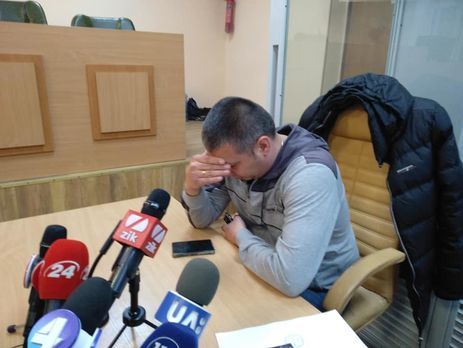 Полицейский Мельников, который в Киеве избивал ногами активиста, вышел под залог