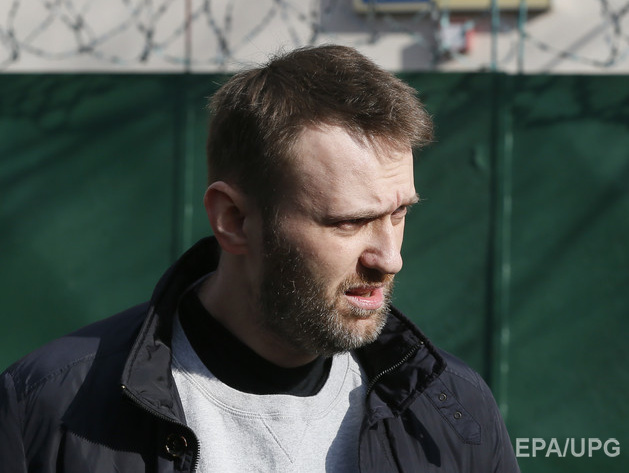 Федеральная служба исполнения наказаний вновь требует дать реальный срок Навальному