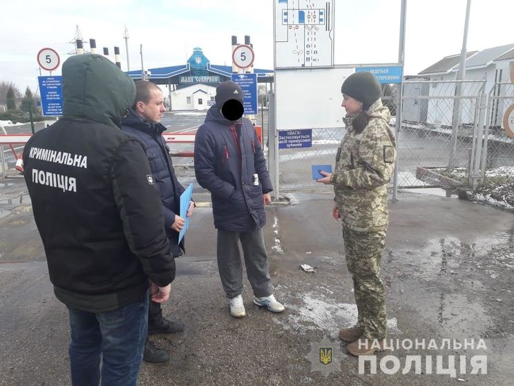 Из Украины выслали преступника по прозвищу Тахир – полиция