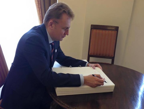 Доходы Садового в 2014 году составили 126 тыс. грн, его семьи – почти 520 тыс. грн