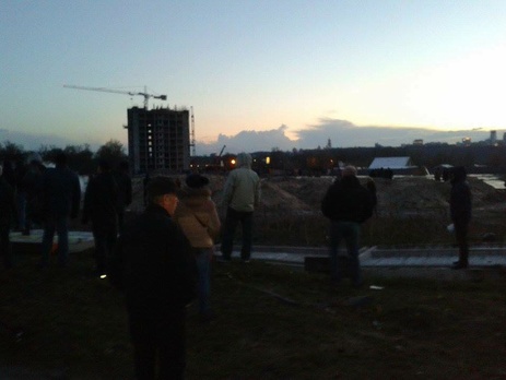 МВД: На митинге против застройки в Днепровском районе Киева задержали пять человек. У одного изъято оружие