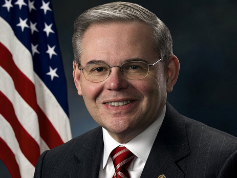 СМИ: Влиятельного американского сенатора обвинили в коррупции