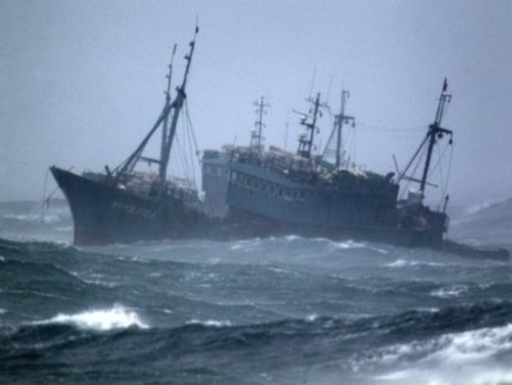 МИД: На затонувшем траулере находились четверо украинцев, трое из них – крымчане с паспортами РФ