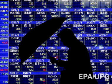 На фоне новостей по соглашению с Ираном цена на нефть Brent упала ниже $55 за баррель