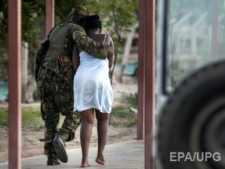 Исламисты напали на университетский городок в Кении, не менее 70 погибших. Фоторепортаж