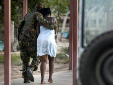 Исламисты напали на университетский городок в Кении, не менее 70 погибших. Фоторепортаж
