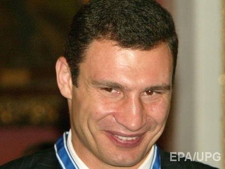 Кличко: В Киеве открыто 20 киосков по продаже социального хлеба