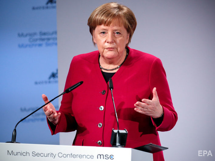 Меркель: Я на боці Порошенка, але питання, пов'язані з "Північним потоком – 2", також залишаються для мене важливими