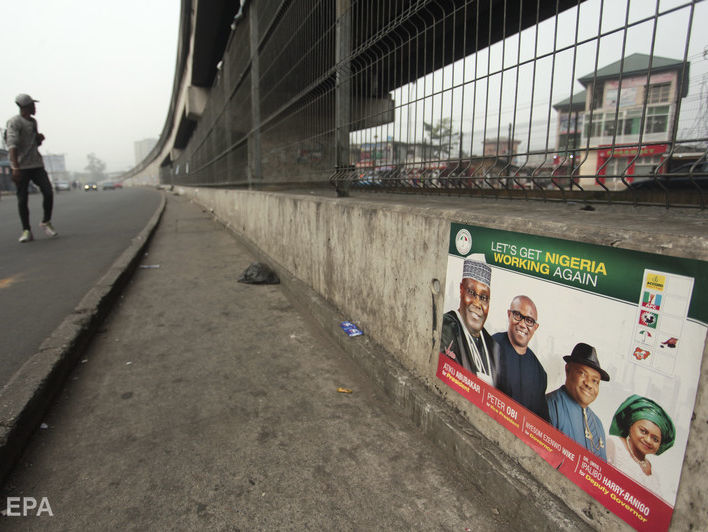 Президентські вибори в Нігерії перенесли за кілька годин до початку голосування