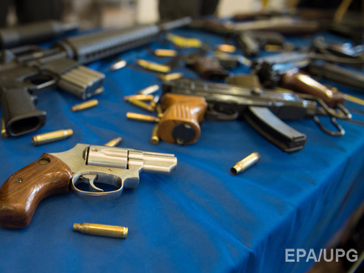 В Днепропетровске милиция нашла оружие и боеприпасы в помещении стрип-клуба