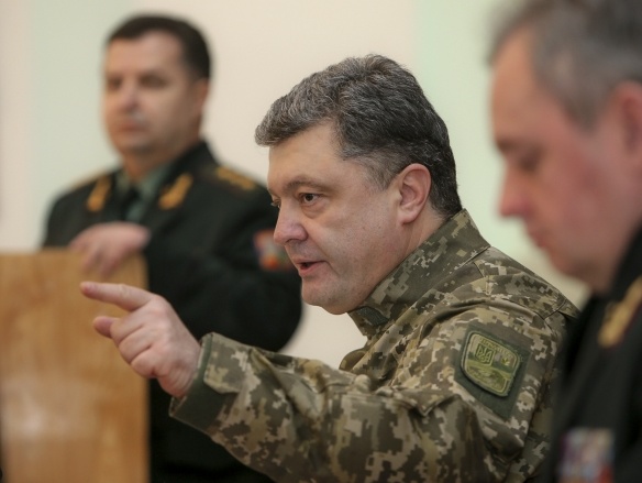 Порошенко: Вопрос о миротворческой миссии на Донбассе будет обсуждаться в "нормандском формате"