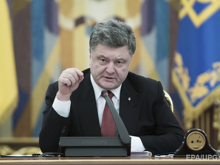 Порошенко дал поручение возобновить вещание телеканала ATR по всей территории Украины