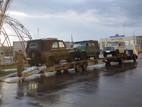 Москаль: Волонтеры из Буковины привезли в Луганскую область вездеходы и продукты питания