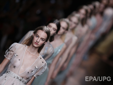 Во Франции одобрили законопроект, запрещающий брать на работу слишком худых моделей