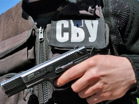 СБУ задержала боевика и жительницу Селидово, которая была информатором у террористов