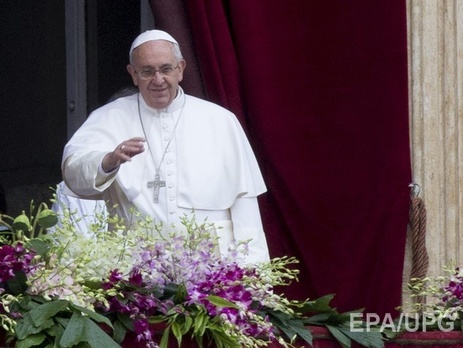 Папа Римский попросил света для 
