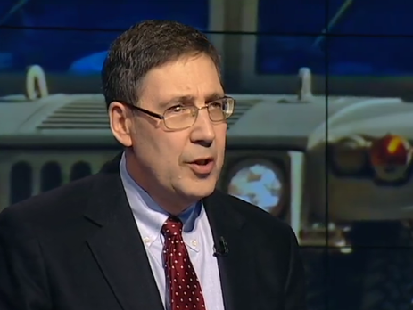 Экс-посол США Хербст: Обама не понимает важность поставок оружия Украине