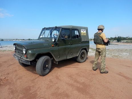 В Донецкой области боевики обстреляли автомобиль наблюдателей центра координации режима прекращения огня – СЦКК