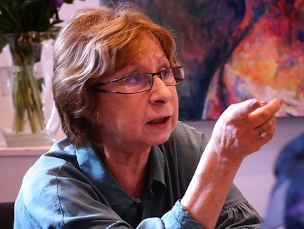 Ахеджакова: Я знаю почти всех крупных театральных режиссеров. Их позиция совпадает с моей