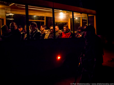 Дайджест 6 апреля: Боевики атакуют в тылу, первые шаги к новой Конституции, освобождены 16 пленных