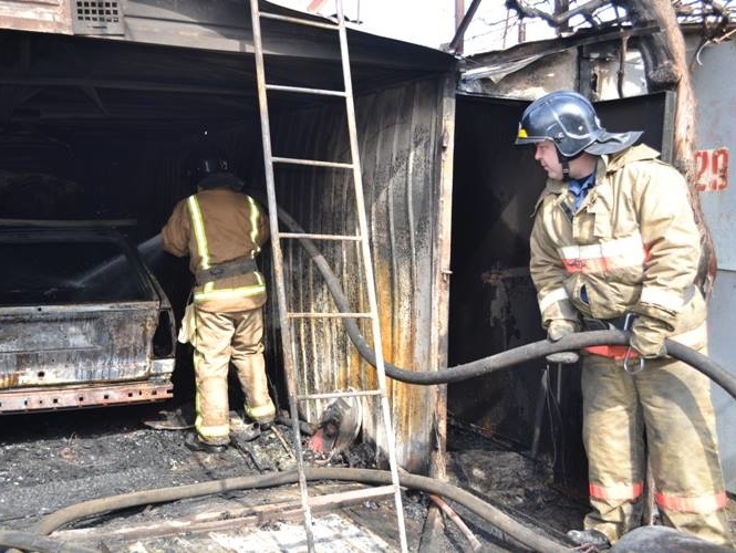 Госслужба по ЧС: В Одессе от взрыва во время тушения пожара пострадали восемь человек, включая семерых спасателей