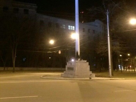 Прокуратура: Ночной взрыв стелы в Харькове квалифицирован как теракт