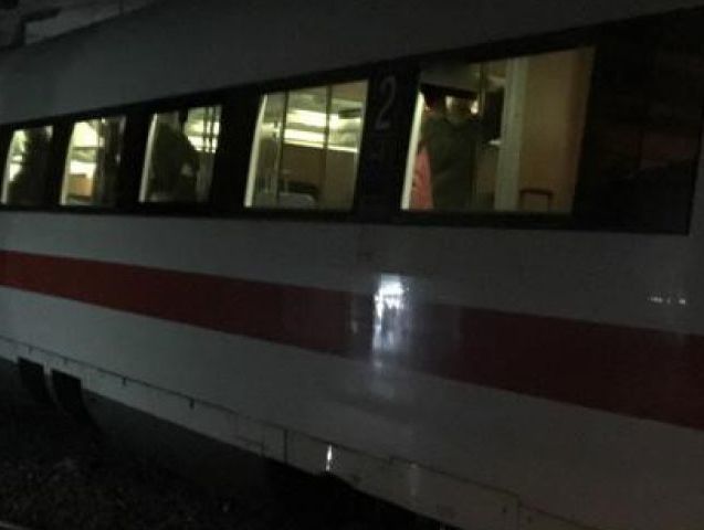 В Швейцарии сошел с рельсов пассажирский поезд
