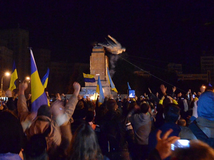 Суд в Харькове отказался признать незаконным снос памятника Ленину