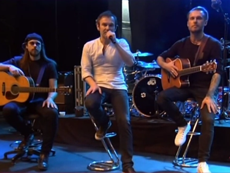 Вакарчук исполнил песню в память о Борисе Немцове