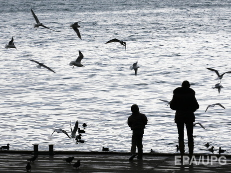 В связи с непогодой севастопольцам рекомендовали запастись лекарствами и фонарями