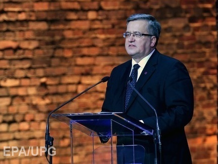 Сегодня в Украину прибывает президент Польши Коморовский
