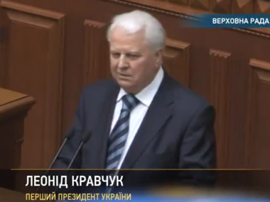 Кравчук предложил стать гарантом переговоров власти и оппозиции