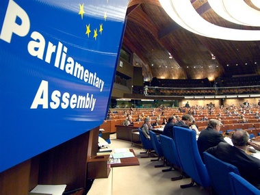 Проект резолюции ПАСЕ: украинскую делегацию могут лишить права голоса
