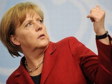 Меркель: Нужно прислушиваться к украинским демонстрантам