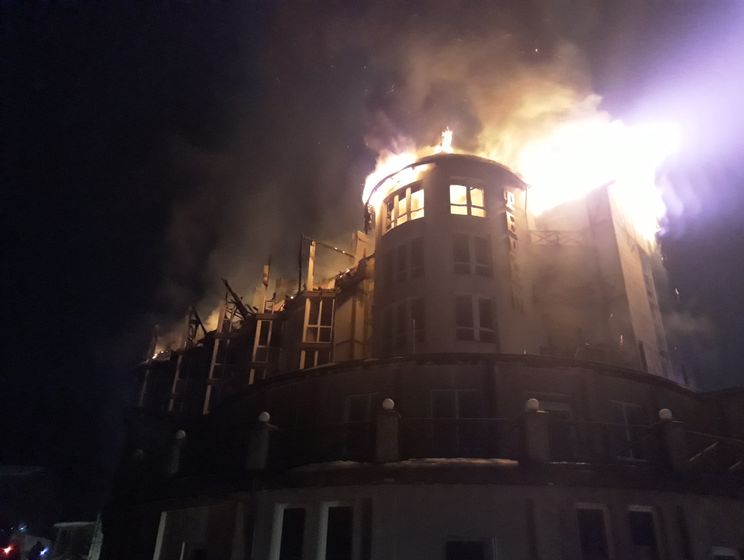 Во Львовской области горел отель на площади 1 тыс. м² – ГСЧС