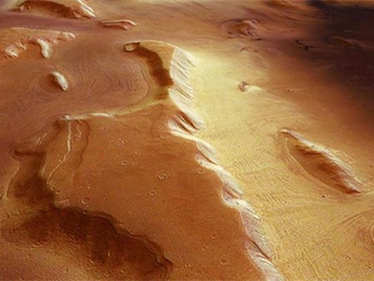Под марсианской пылью обнаружили ледники