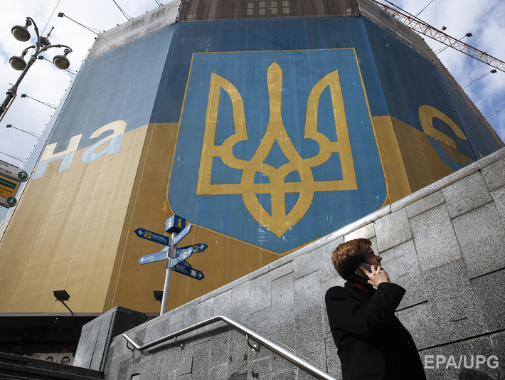 В Киеве предлагают до 24 августа демонтировать коммунистическую символику на админзданиях
